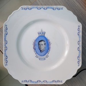 Coronation Plate Edward VIII 1936 made by Wedgewood England. RARE PLATE Free Postage