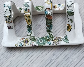 Mason&#39;s &#39;Strathmore&#39; Toast Rack. Vintage Ironstone Made In England, 3 toast rack in perfect condition.