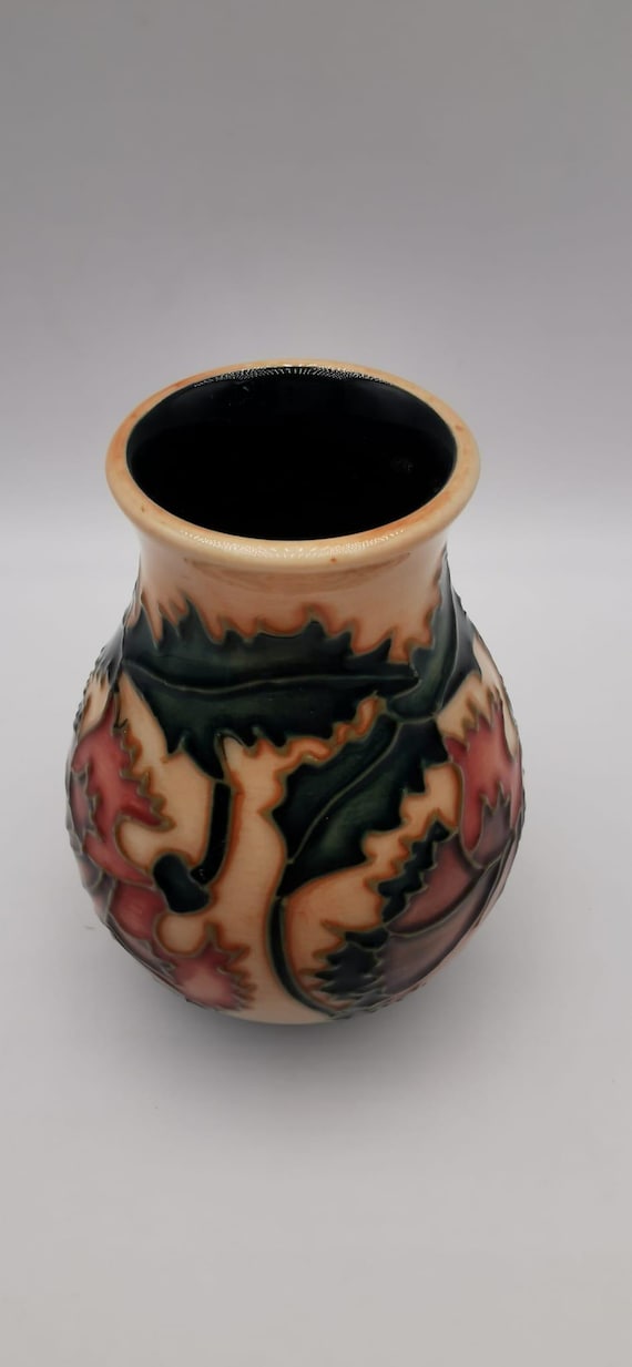 ムーアクロフト 7/3 型ピンクフローラルアザミ花瓶 1996 - Etsy 日本