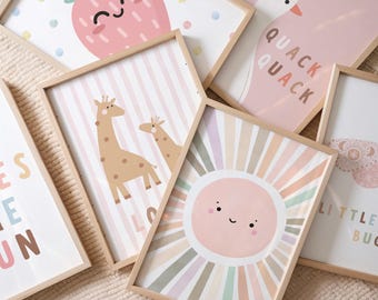 Lámina decorativa en tonos pastel con temática de sol para la habitación del bebé, sala de juegos infantil, regalo para bebé, arte de pared neutro, Aquí viene el sol