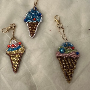 Llavero con pintura de diamantes de helado