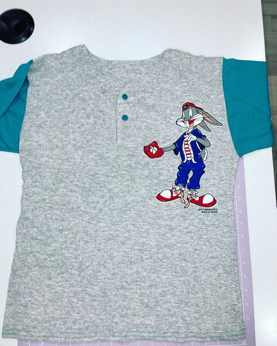 - t Bugs bunny Gem shirt