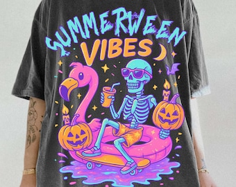 Summerween Vibes PNG, Zabawny szkielet pływający Halloween latem png, Modny sublimacyjny upiorny basen flamingów duch dynie przerażające png
