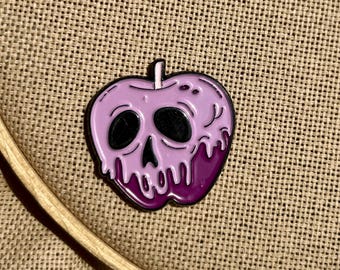 Poison apple magnetic needle minder, purple skull face apple needle minder
