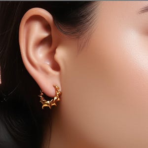 18kt vergulde gedraaide oorringen/cadeau voor haar/kleine oorbel