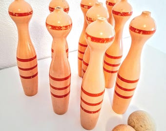 ヴィンテージ レッド 木製 ボーリング / スキットルズ ゲーム - ピン 9