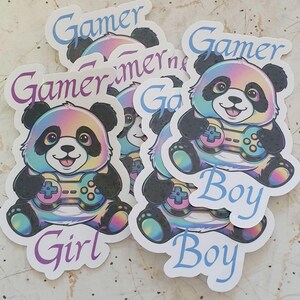 Gamermeisje en gamerjongen met holografische sticker panda playstation-controller