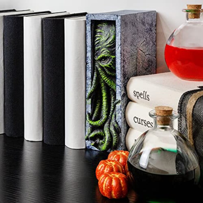 Cthulhu Bookshelf Insert Resin Cthulhu Bookend Peeping Etsy