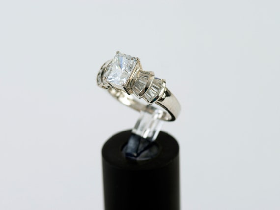 Silver Cubic Zirconia Ring with 21 Stones - image 2