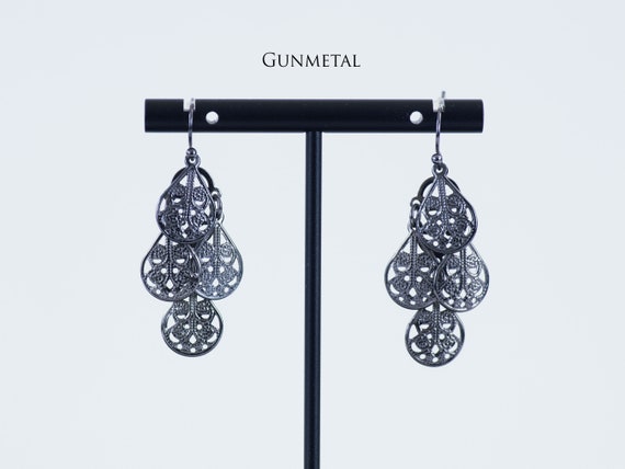 Mobile dangle earrings, three sets - image 6