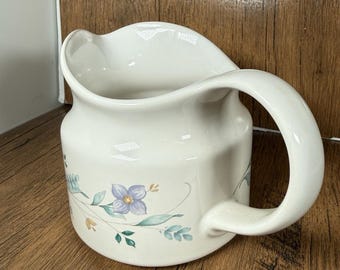Pfaltzgraff April Floral Gravy Boat Creamer Pitcher