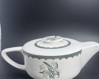 Vintage Royal China Berkshire Underglaze Tea Pot Lily of the Valley Green
