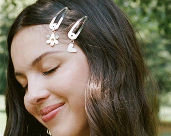 Festival-Haarnadel-Set – Daisy Chain Fields Kollektion von Olivia Rodrigo in Sterlingsilber oder Messing, Gänseblümchen, Herz, Citrin & Rosenquarz