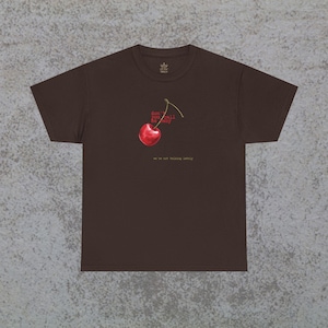 Camiseta gráfica musical "Cherry Don't You Call Me Baby", unisex, de banda, vintage, de concierto, regalo para amantes de la música, retro, rockera imagen 1