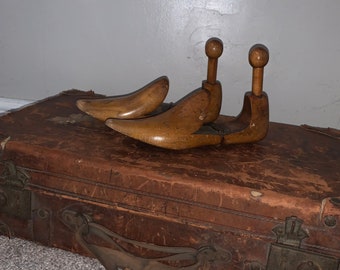 Vintage Wooden Shoe Tree/Shoe Last/ Shoe Form/treen/ For Props and Perfect Vintage Display