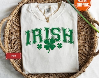 Irish Comfort Colors® Shirt, St. Patricks Day T-Shirt, vierblättriges Kleeblatt Shirt, Lucky Shamrock Shirt, St. Patricks Day Shirts für Frauen