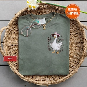 Comfort Colors® Silly Goose Shirt, Silly Goose On The Loose, Funny Cowgirl Shirt, Funny Western Tee, Funny Graphic Tee, 90s Aesthetic Shirt