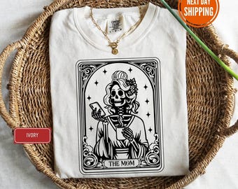 Die Mama Tarot Karte Comfort Colors® Shirt, Skelett Mutter Shirt, Muttertags Shirt, Witchy Vibes Celestial Mama Tee, Muttertagsgeschenk