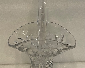 Vintage Clear Crystal Floral Cut Flower & Leaves Basket with Handle 10" Quality