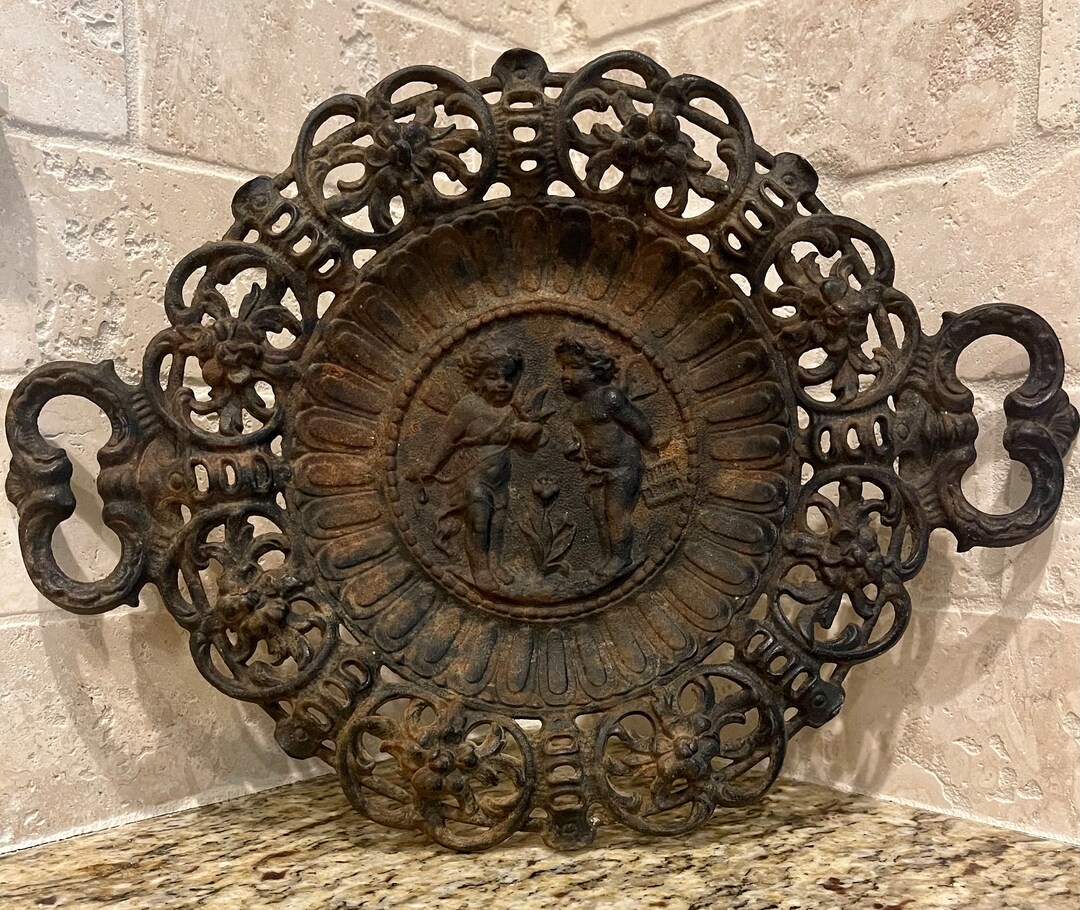 Antique Cast Iron Art JM 117 Decorative Calling Card Plate Cherub