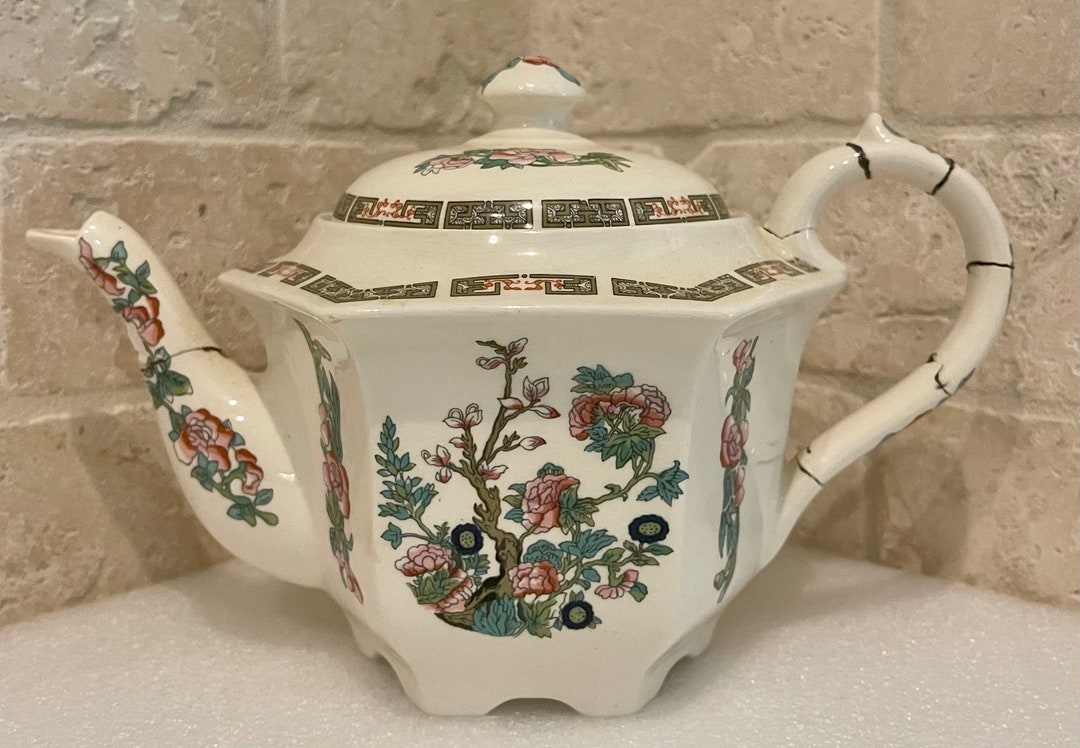 Vintage Sadler English Teapot Floral Garden Motif Repaired After