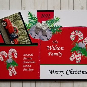 Cartolina fotografica di Natale con cassetta postale rossa (piatta e non piegata)