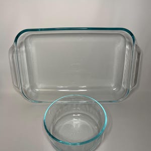 Vintage Pyrex blue tone baking dish and bowl