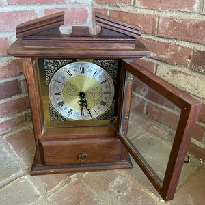 Rare vintage Urgos western germany clock uw1873