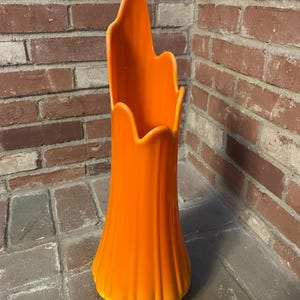 Vintage LE Smith mcm Bittersweet ribbed Swung Vase 19 inches