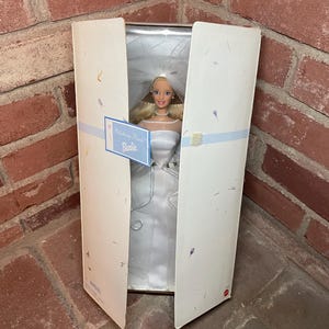 1999 Blushing Bride Barbie