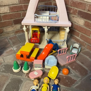 Vintage Little tikes Dollhouse with accessories