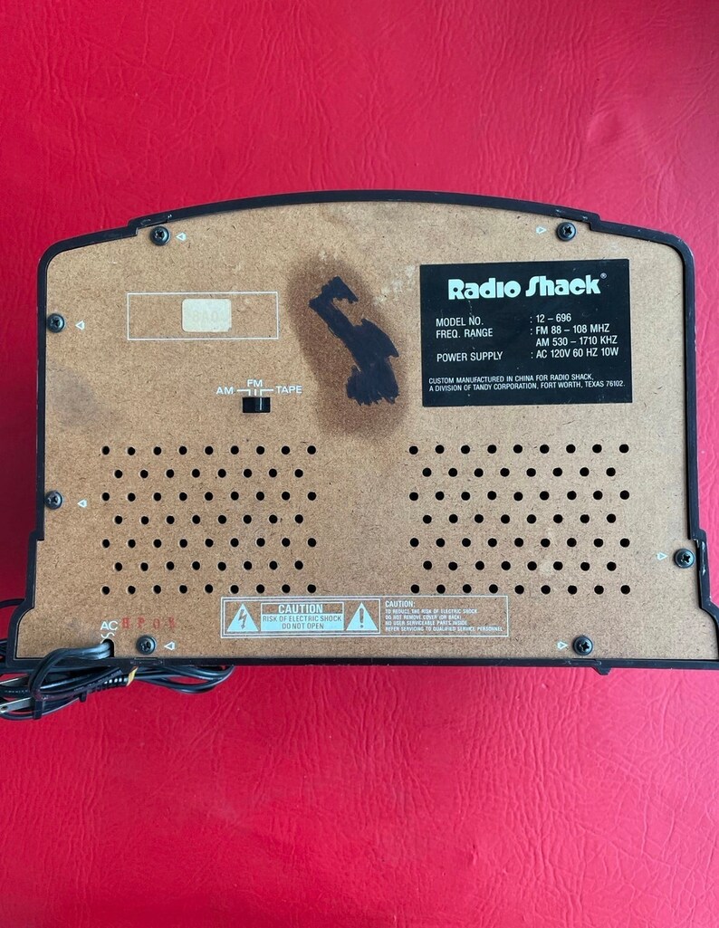 Vintage Radio Shack Radio and Cassette Player Model 12-696 - Etsy