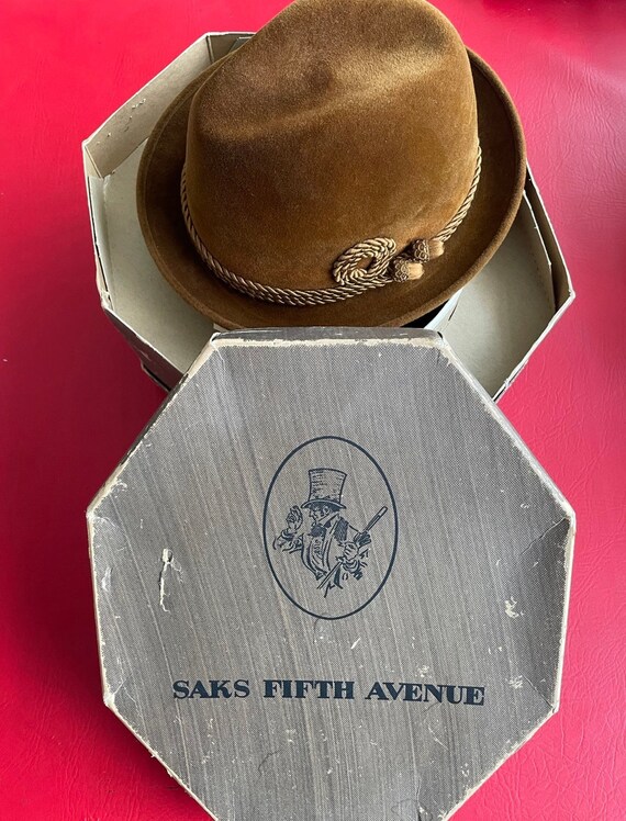 Vintage 1950s Saks fifth av hat with original box - image 1