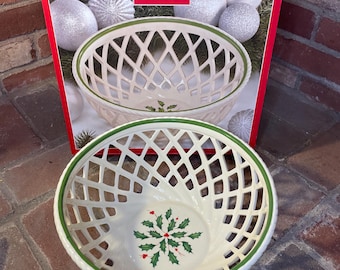 Vintage Lenox Holiday porcelain open weave bread / fruit basket NEW