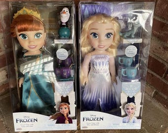 2022 Disney frozen treat time with Anna and olaf and Elsa and Bruni