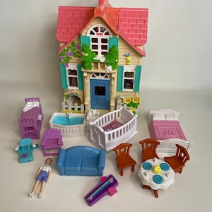 Vintage fisher price sweet streets country cottage  with accessories