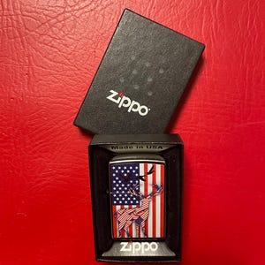 2021 Zippo lighter hunter , American flag with deer and geese