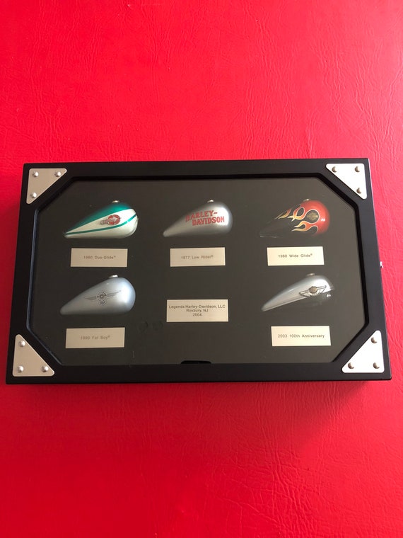 Rare 2005 Harley Davidson Collectible Tank Set With Display Case