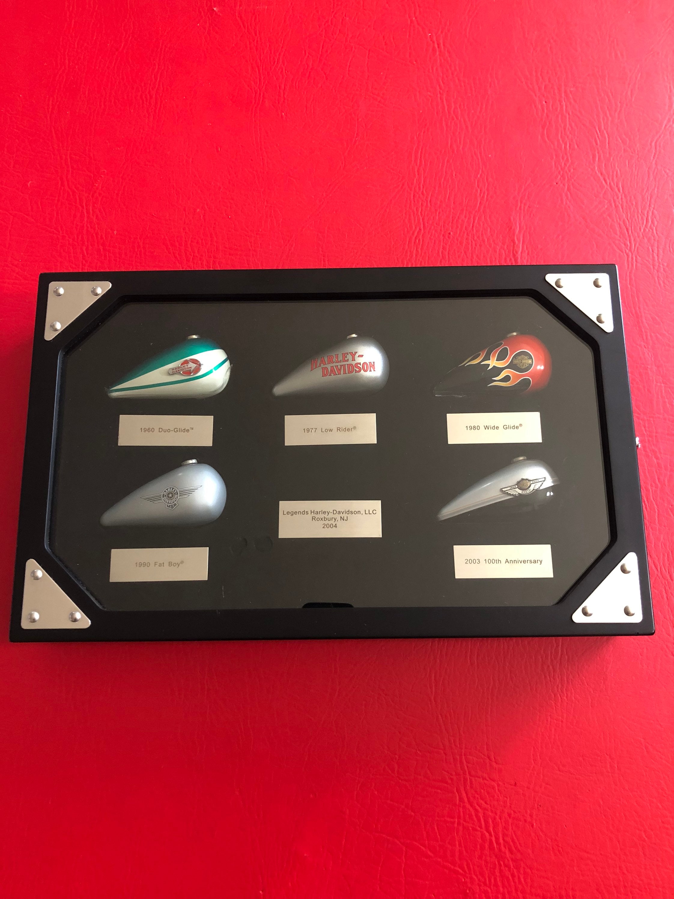 Rare 2005 Harley Davidson Collectible Tank Set With Display Case