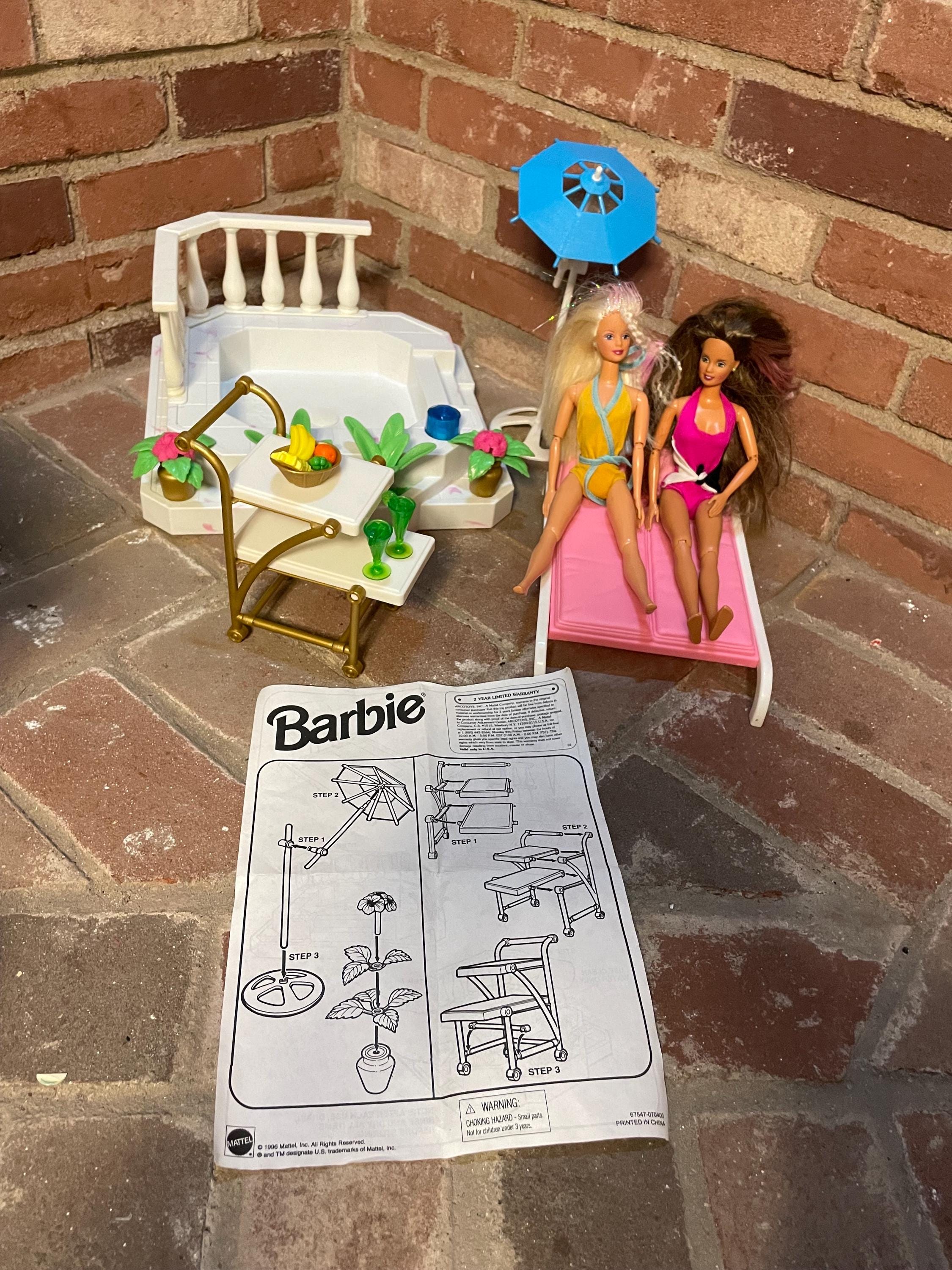 1996 Barbie Splash N' Color Bubbling Spa Complete With Extra Dolls