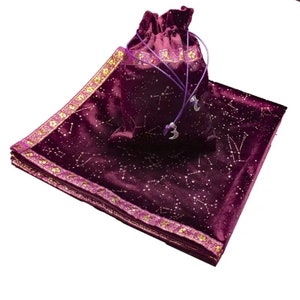 Velvet Starry Purple Divination Mat | Aesthetic Practice Mat, Altar Cloth for Witches, Tarot Readers, Spiritual Men and Women | Home Decor