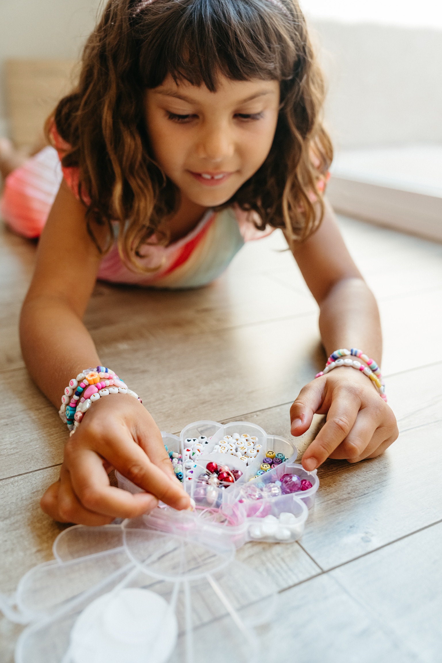 Friendship Bracelet Making Kit Jewelry Making Kit Alphabet Beads Girls Gift  Beads Kit Letter Beads Embroidery Floss Kids Beads Bracelets 