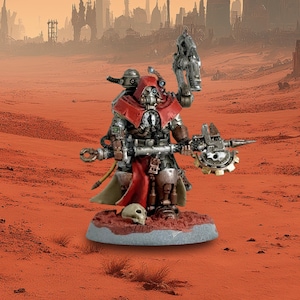 Może przedstawiać: Miniaturowa figurka postaci w czerwonym kapturze, trzymającej broń z głowicą w kształcie koła zębatego. Figurka jest metaliczna, stoi na podstawie z czaszką. Tło to pustynny krajobraz z miastem.