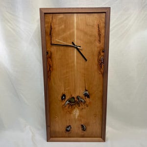 Handcrafted pendulum wood wall clock ( Peachtree )