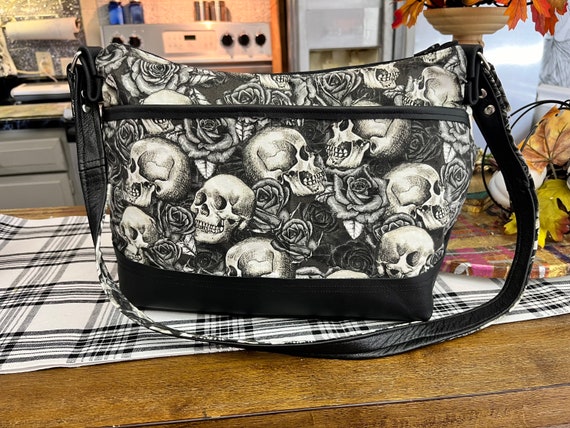 skull embossed leather one shoulder bag