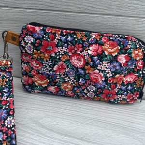 Cartera de muñeca/cartera para iPhone/cartera de muñeca con diseño floral para teléfono móvil/cartera con llavero de muñeca/cartera de muñeca hecha a mano/cartera tipo clutch