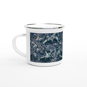 Gefrorene Tannenzapfen Tasse
