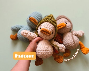 Bubbles The Duckie / NO SEW Crochet Pattern / Crochet Duck Pattern / Easter Pattern