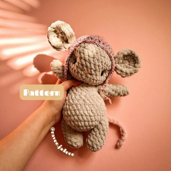 Nibbles the Mouse / LOW SEW Crochet Pattern / Crochet Mouse Pattern