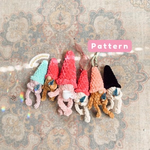 Gnome Crochet Pattern / NO SEW Crochet Pattern / Whimsical Crochet Pattern / Amigurimi Pattern / Christmas Ornament